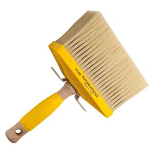 Pennellessa professionale in setola sintetica ideale per l'applicazione di tutti i tipi di idropitture. Disponibile in varie misure